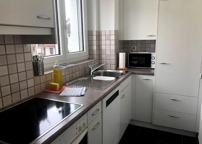 Bright And Quiet In The Center - Sky1 زيورخ