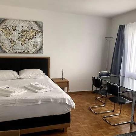 Bright And Quiet In The Center - Sky1 * ציריך